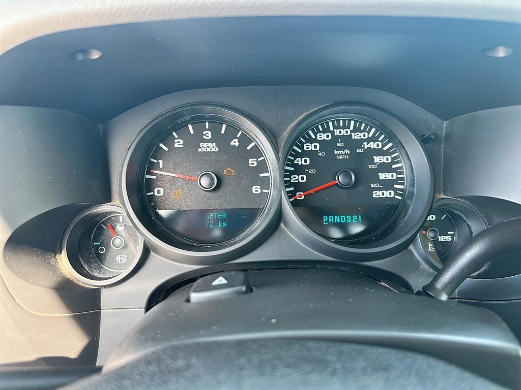 2008 Chevrolet Silverado 1500 LT Reg Cab in Stratford, Ontario - 11 - w1024h768px