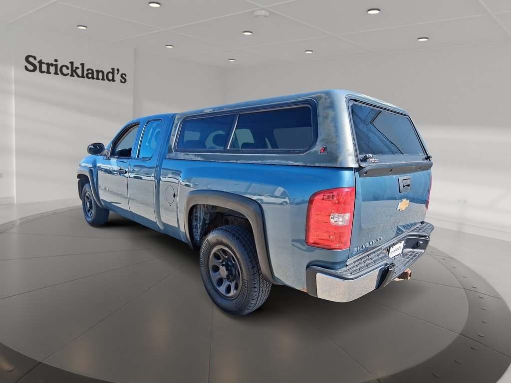 2012 Chevrolet Silverado 1500 WT Ext Cab Std Box 2WD 1SA in Stratford, Ontario - 4 - w1024h768px