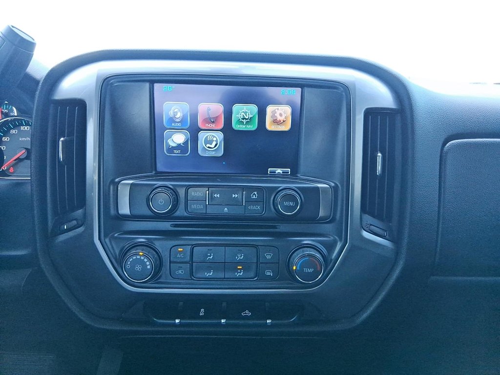 2016 Chevrolet Silverado 1500 Crew 4x4 LT / Standard Box in Stratford, Ontario - 15 - w1024h768px