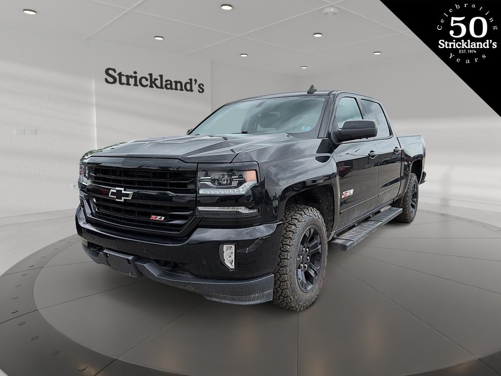 2017  Silverado 1500 Crew 4x4 LTZ / Short Box in Stratford, Ontario - 1 - w1024h768px