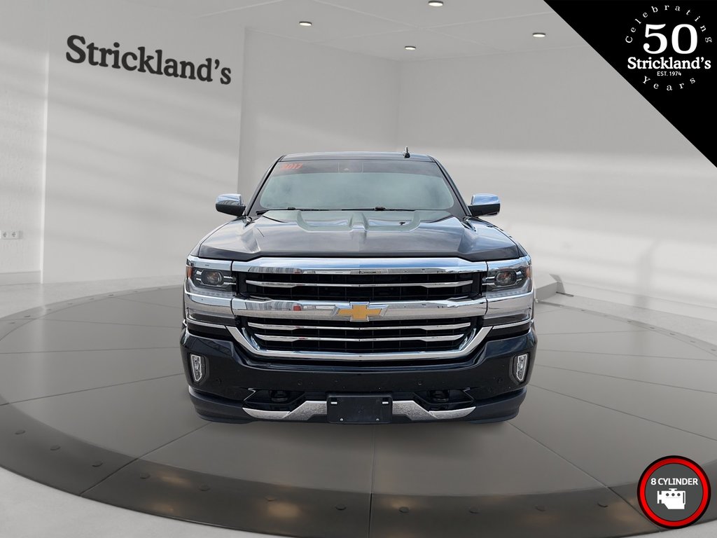 2017  Silverado 1500 Crew 4x4 High Country / Short Box in Stratford, Ontario - 2 - w1024h768px