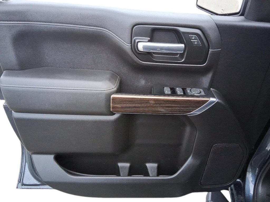 2019 Chevrolet Silverado 1500 New Crew Cab 4x4 LT / Short Box in Stratford, Ontario - 11 - w1024h768px