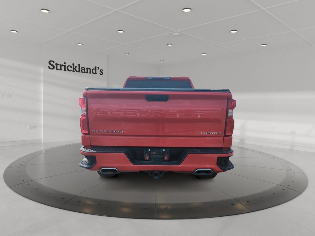 2019 Chevrolet Silverado 1500 Double 4x4 Custom / Standard Box (w / Nqg) in Stratford, Ontario - 3 - w1024h768px