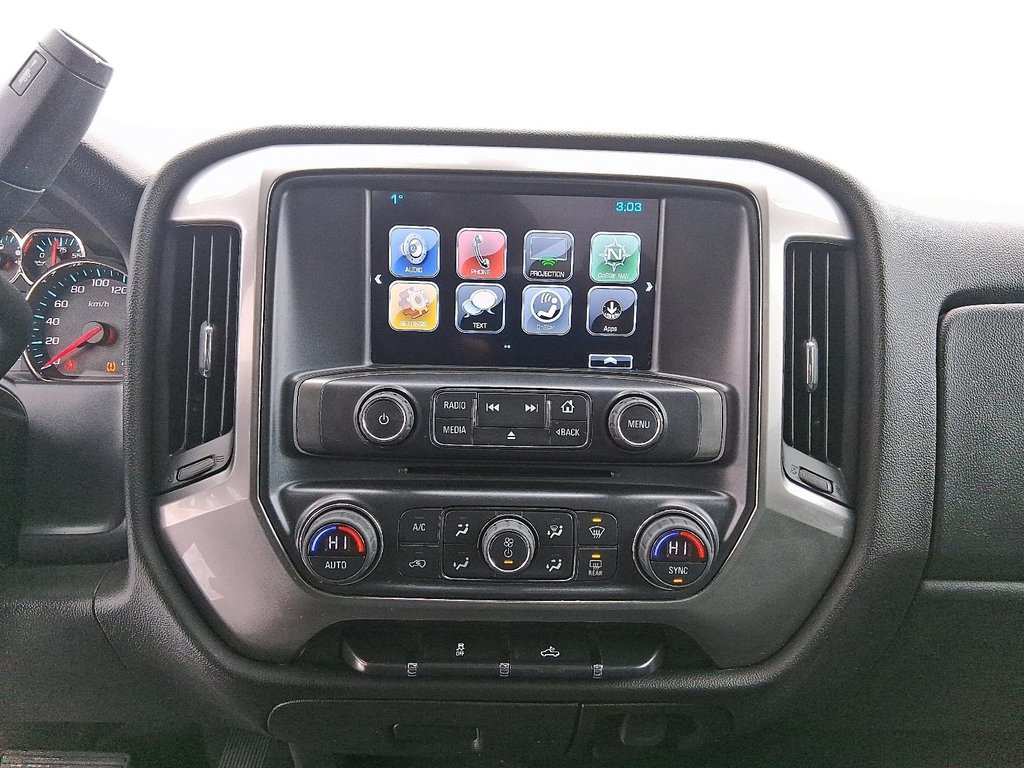 2019 Chevrolet Silverado 1500 Double 4x4 LT / Standard Box in Stratford, Ontario - 15 - w1024h768px