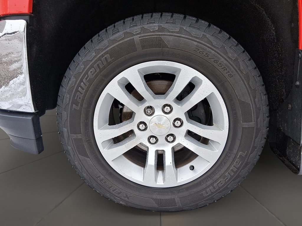 2019 Chevrolet Silverado 1500 Double 4x4 LT / Standard Box in Stratford, Ontario - 6 - w1024h768px