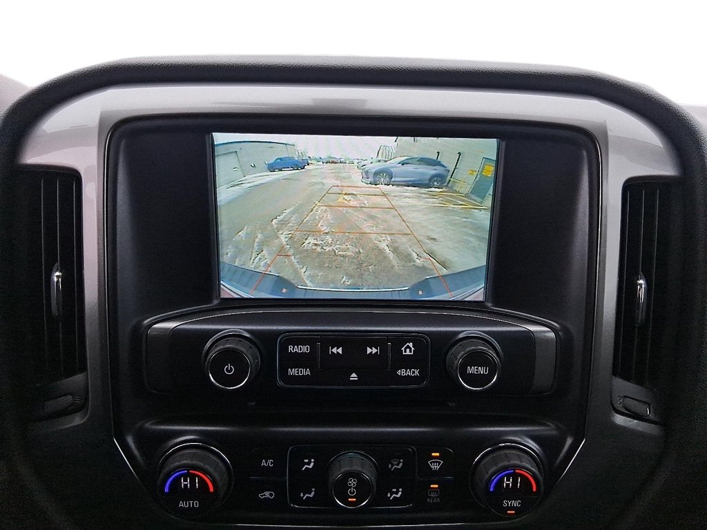 2019 Chevrolet Silverado 1500 Double 4x4 LT / Standard Box in Stratford, Ontario - 20 - w1024h768px