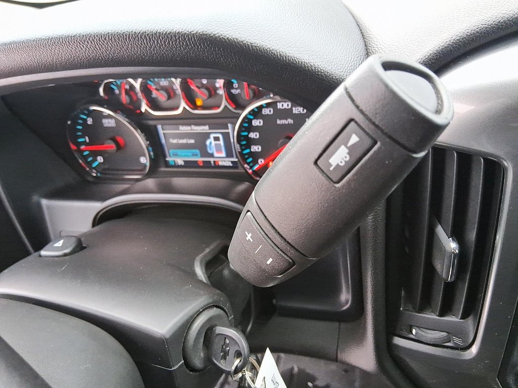 2019 Chevrolet Silverado 1500 Double 4x4 LT / Standard Box in Stratford, Ontario - 16 - w1024h768px