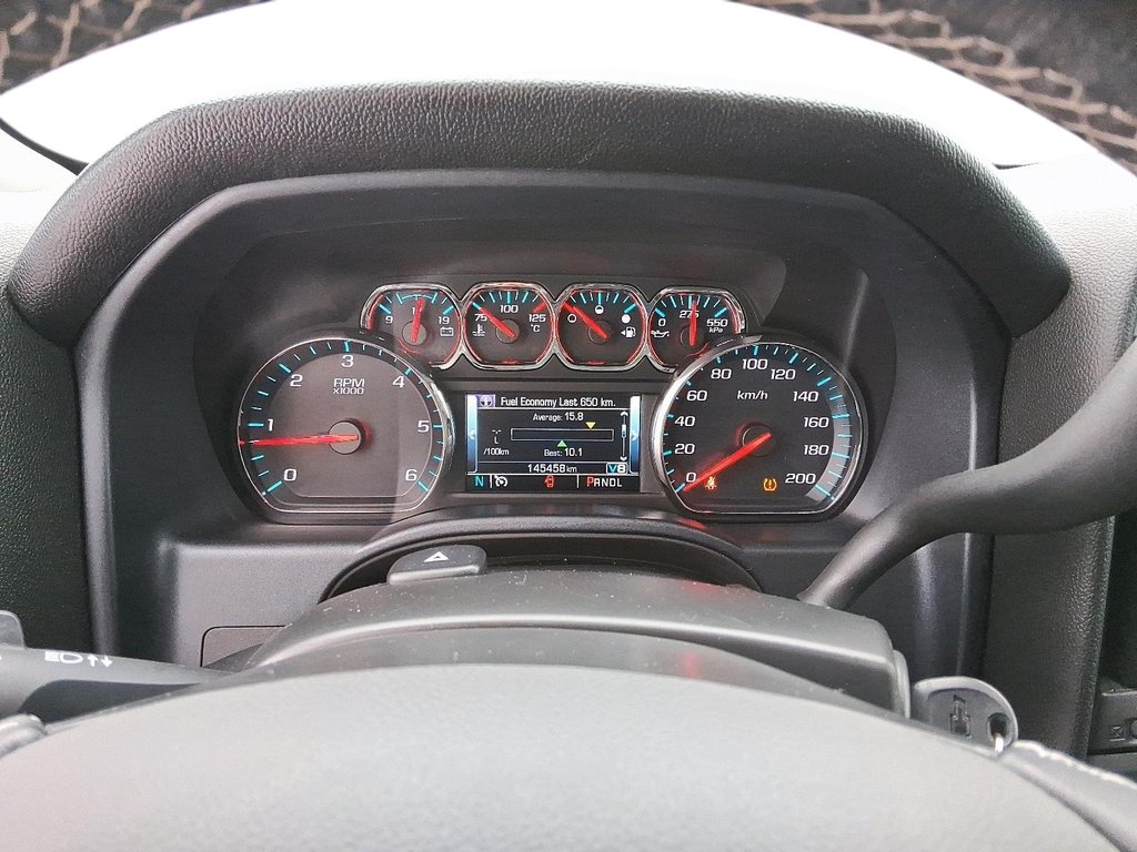 2019 Chevrolet Silverado 1500 Double 4x4 LT / Standard Box in Stratford, Ontario - 14 - w1024h768px