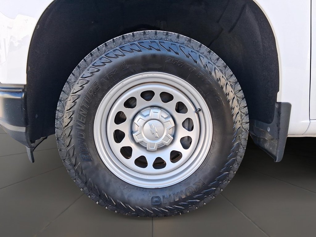 2019 Chevrolet Silverado 1500 New Regular Cab 4x4 WT in Stratford, Ontario - 6 - w1024h768px