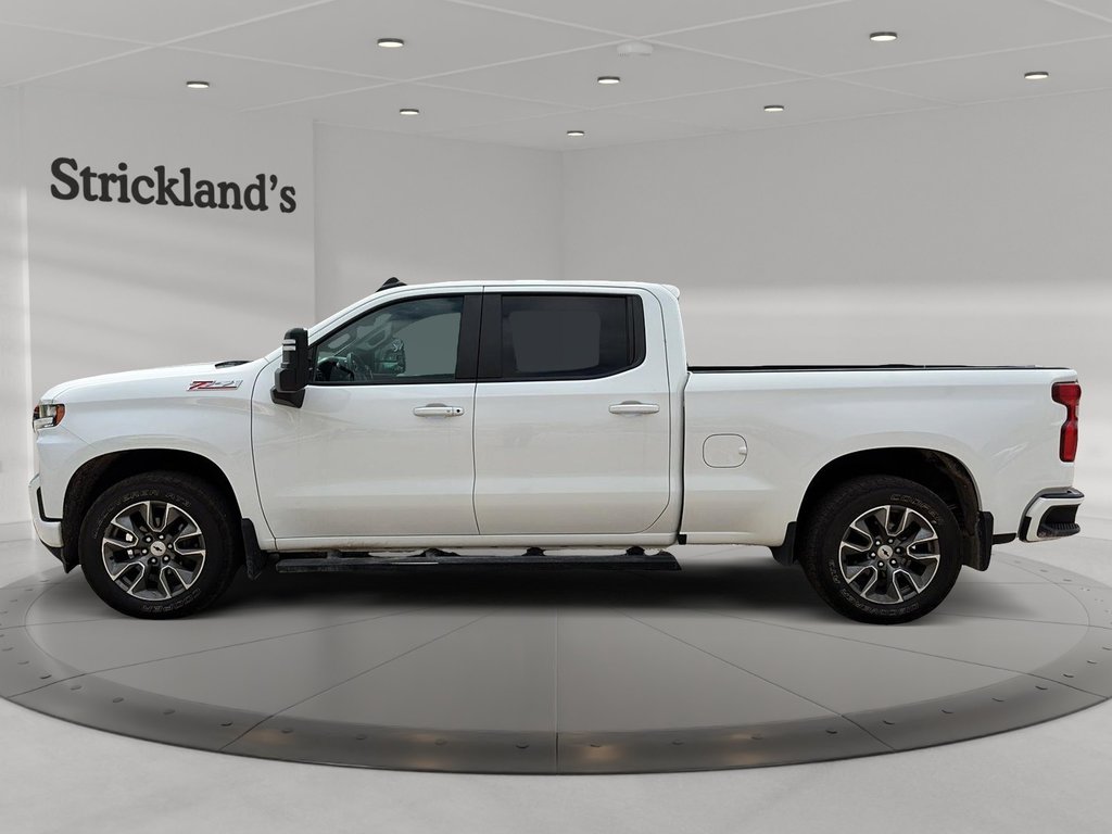 2021  Silverado 1500 Crew Cab 4x4 RST / Short Box in Stratford, Ontario - 5 - w1024h768px