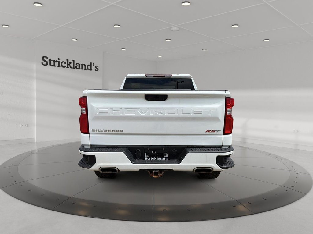 2021  Silverado 1500 Crew Cab 4x4 RST / Short Box in Stratford, Ontario - 3 - w1024h768px