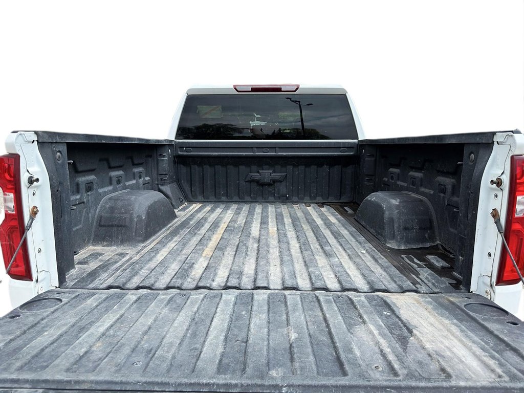 2021  Silverado 1500 Crew Cab 4x4 RST / Short Box in Stratford, Ontario - 15 - w1024h768px