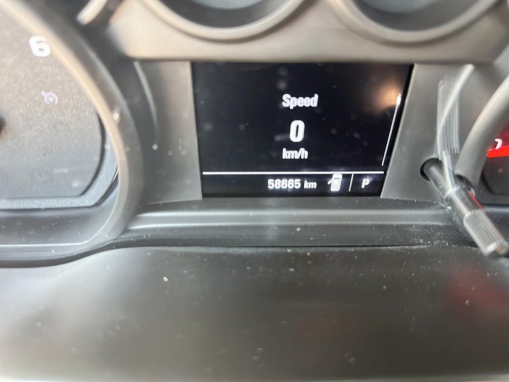 2021 Chevrolet Silverado 1500 Regular Cab 4x2 WT / Long Box in Stratford, Ontario - 12 - w1024h768px