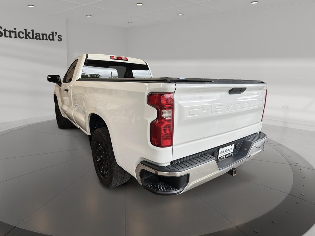 2021 Chevrolet Silverado 1500 Regular Cab 4x2 WT / Long Box in Stratford, Ontario - 4 - w1024h768px