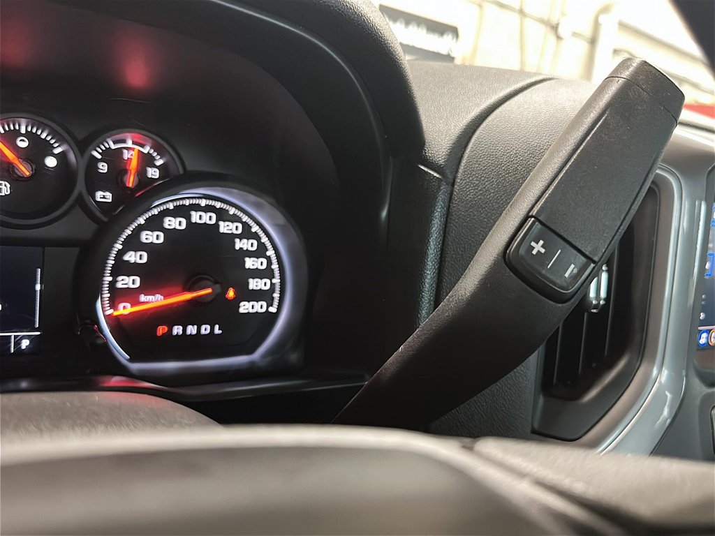 2021 Chevrolet Silverado 1500 Regular Cab 4x2 WT / Long Box in Stratford, Ontario - 13 - w1024h768px