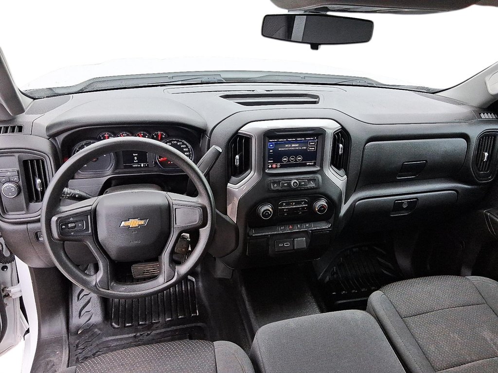 2021 Chevrolet Silverado 1500 Double Cab 4x2 WT / Standard Box in Stratford, Ontario - 9 - w1024h768px