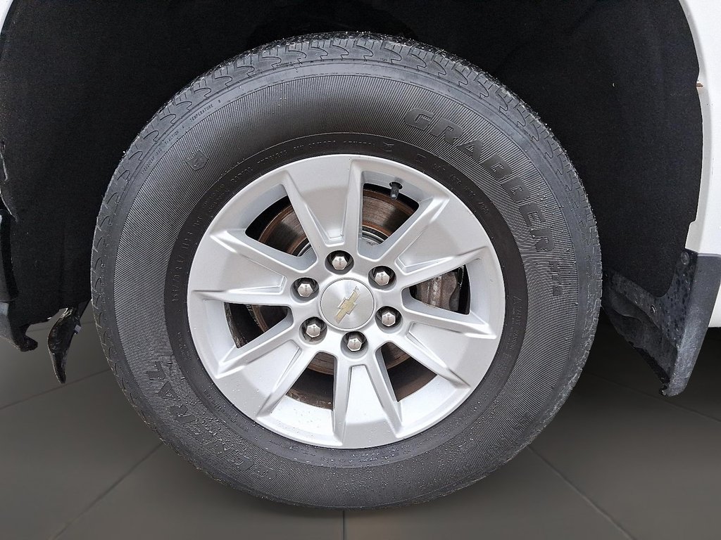2021 Chevrolet Silverado 1500 Double Cab 4x2 WT / Standard Box in Stratford, Ontario - 6 - w1024h768px