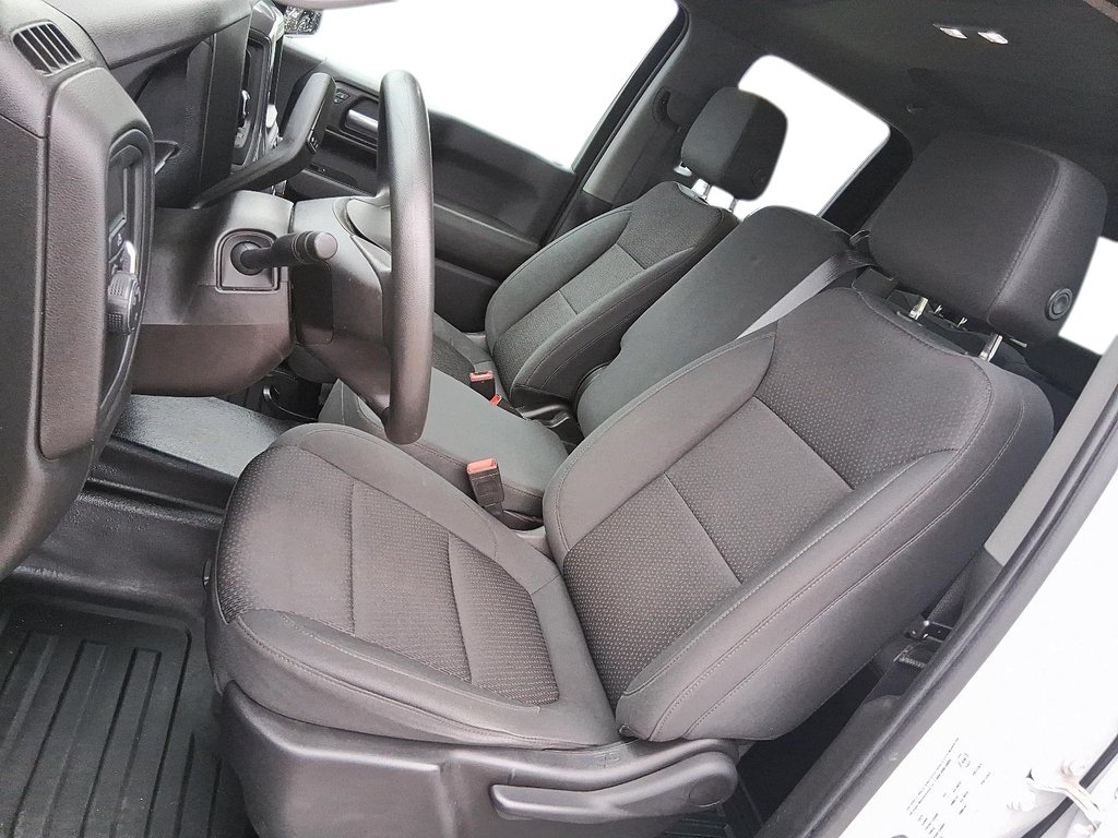 2021 Chevrolet Silverado 1500 Double Cab 4x2 WT / Standard Box in Stratford, Ontario - 8 - w1024h768px