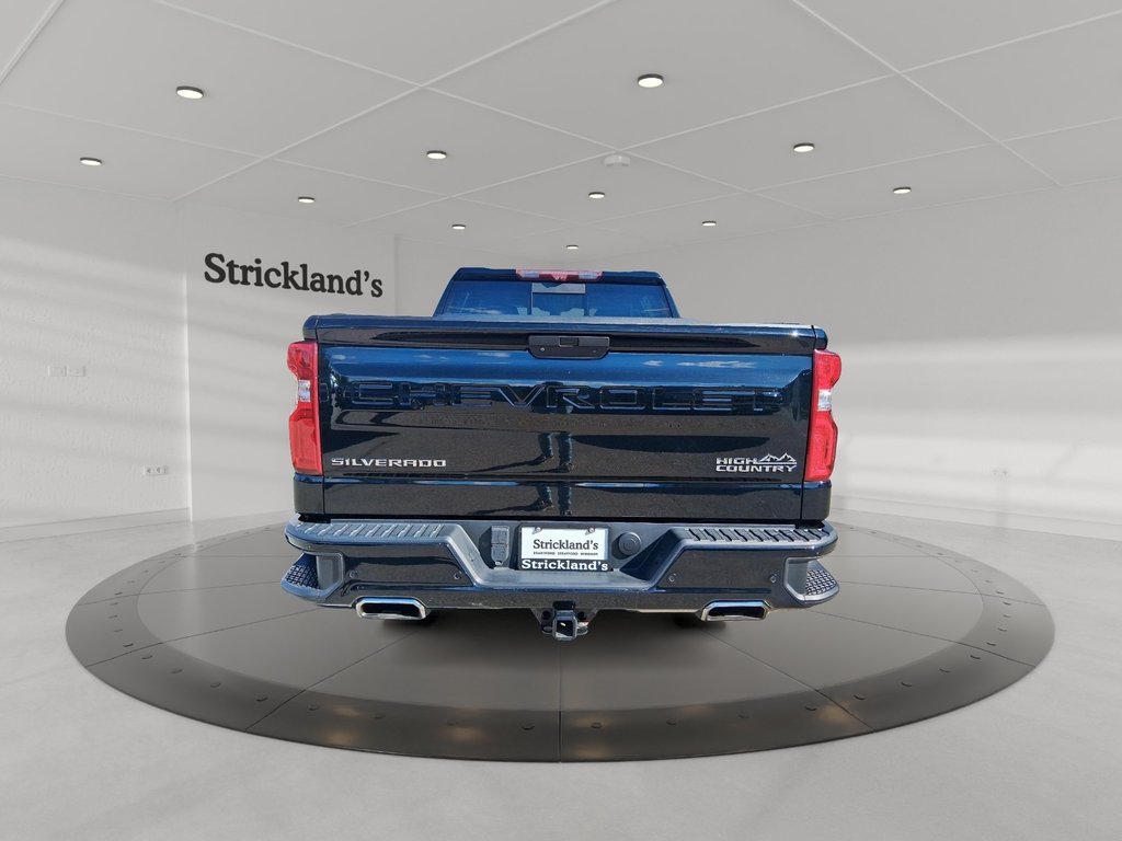 2021 Chevrolet Silverado 1500 Crew Cab 4x4 High Country / Standard Box in Stratford, Ontario - 3 - w1024h768px