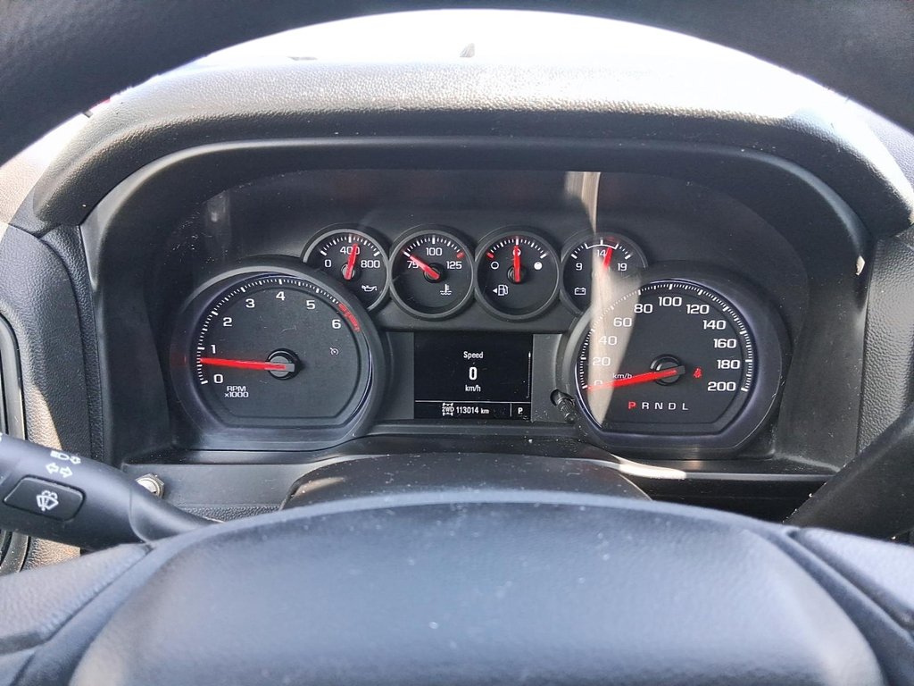 2021 Chevrolet Silverado 1500 Double Cab 4x4 WT / Standard Box in Stratford, Ontario - 14 - w1024h768px