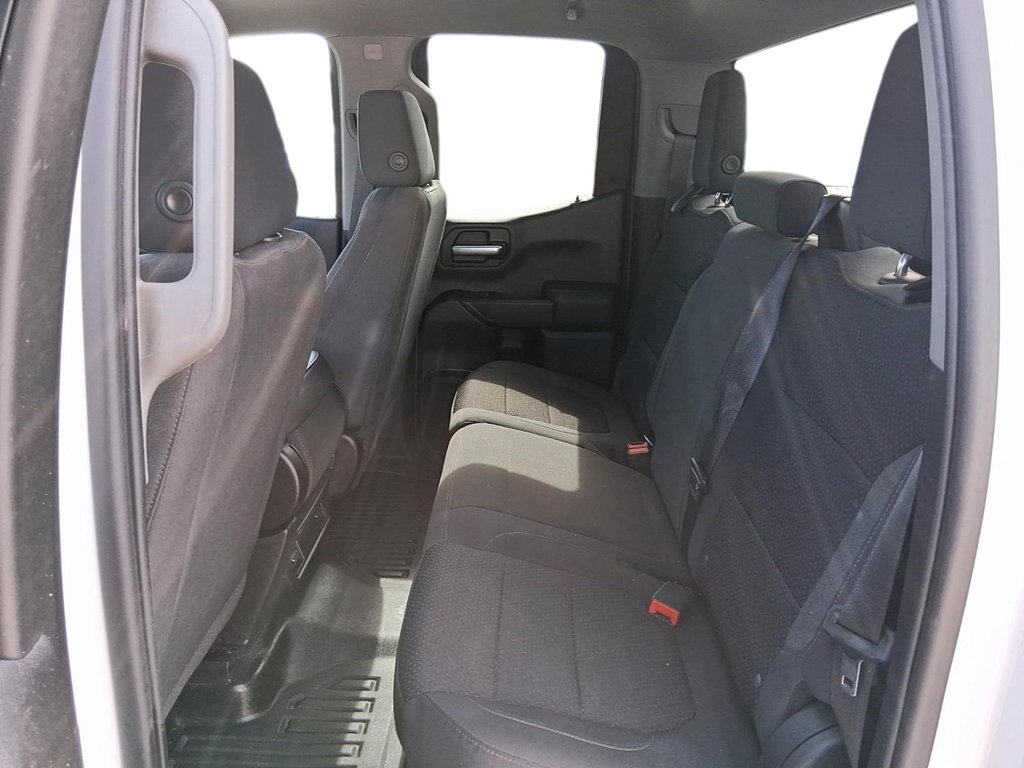 2021 Chevrolet Silverado 1500 Double Cab 4x4 WT / Standard Box in Stratford, Ontario - 9 - w1024h768px