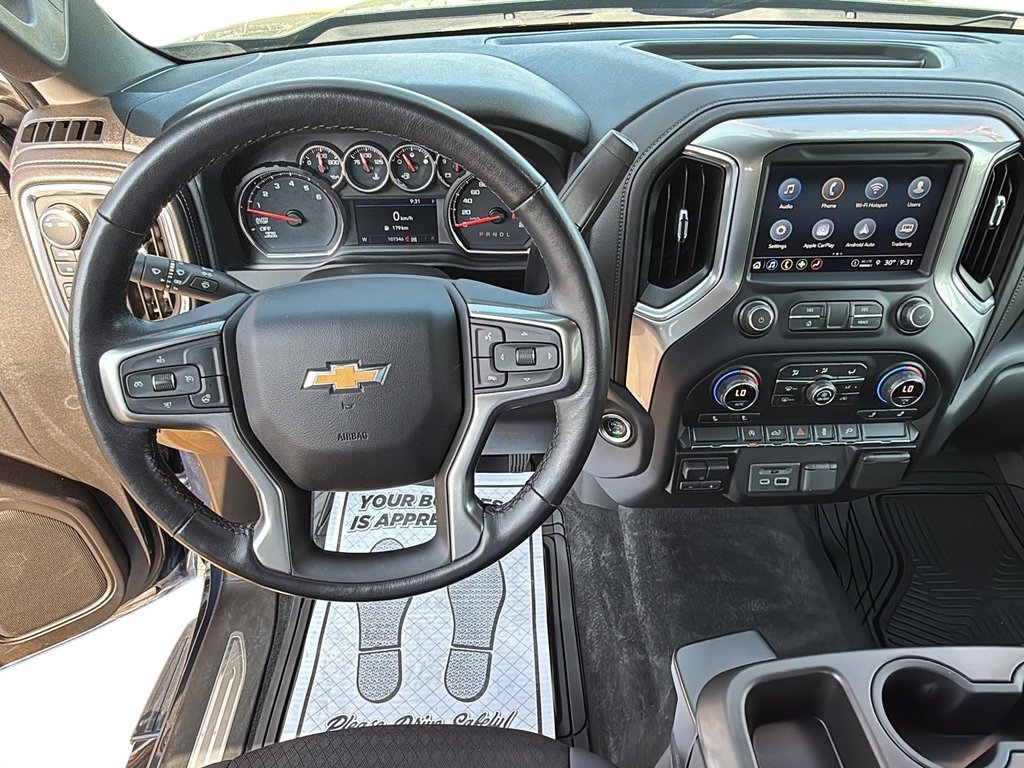 2021 Chevrolet Silverado 1500 Crew Cab 4x4 LT / Standard Box in Stratford, Ontario - 12 - w1024h768px