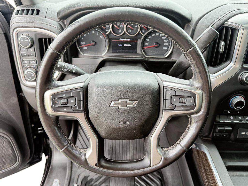 2021 Chevrolet Silverado 1500 Crew Cab 4x4 LT Trail Boss / Standard Box in Stratford, Ontario - 10 - w1024h768px