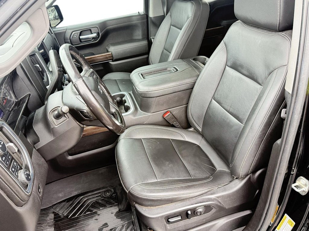 2021 Chevrolet Silverado 1500 Crew Cab 4x4 LT Trail Boss / Standard Box in Stratford, Ontario - 7 - w1024h768px