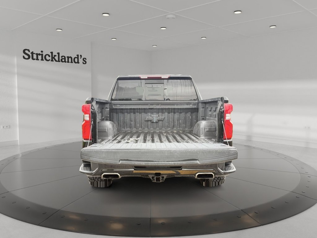2021 Chevrolet Silverado 1500 Crew Cab 4x4 LT Trail Boss / Standard Box in Stratford, Ontario - 14 - w1024h768px