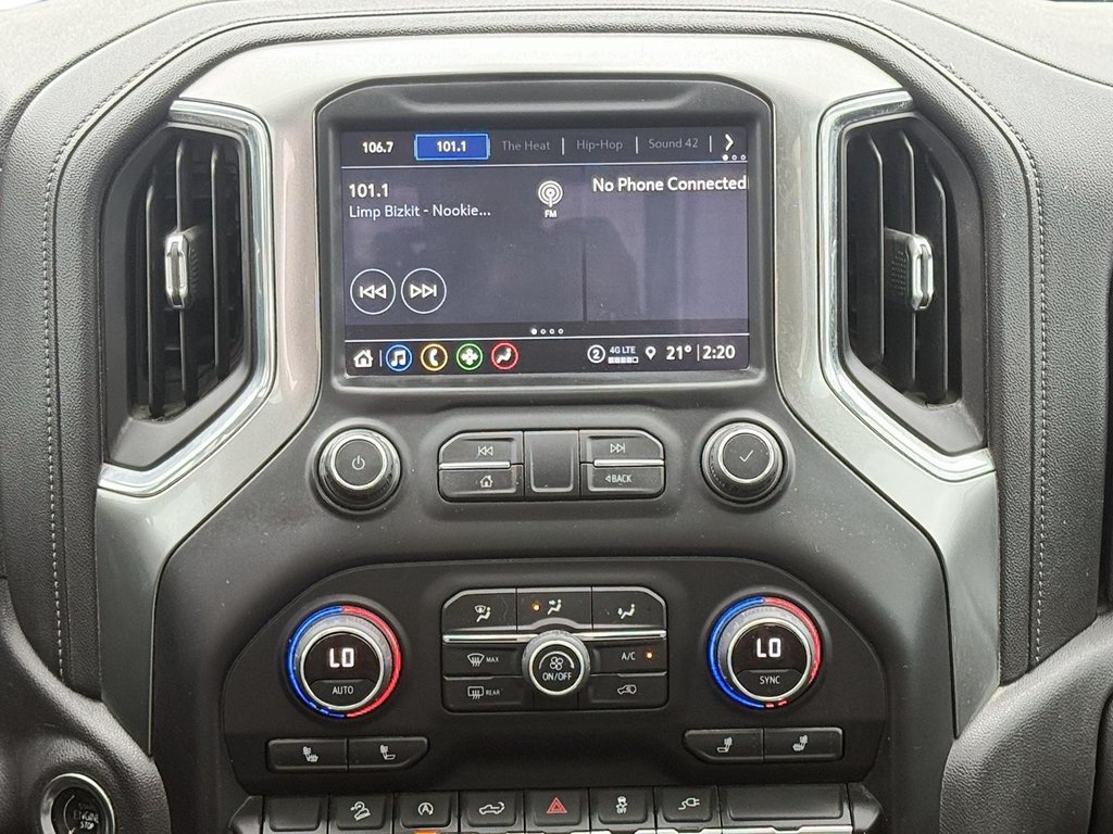 2021 Chevrolet Silverado 1500 Crew Cab 4x4 LT Trail Boss / Standard Box in Stratford, Ontario - 17 - w1024h768px