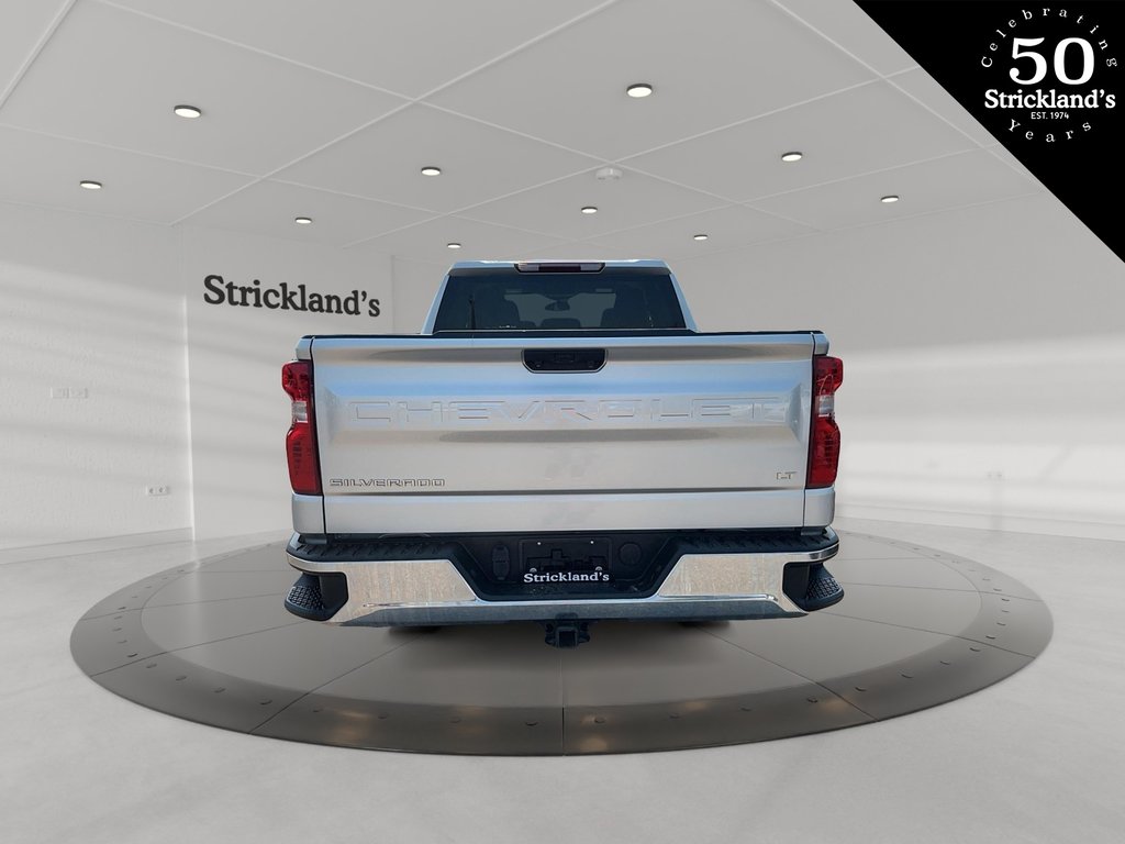 2022  Silverado 1500 Crew Cab 4x4 LT / Short Box in Stratford, Ontario - 3 - w1024h768px