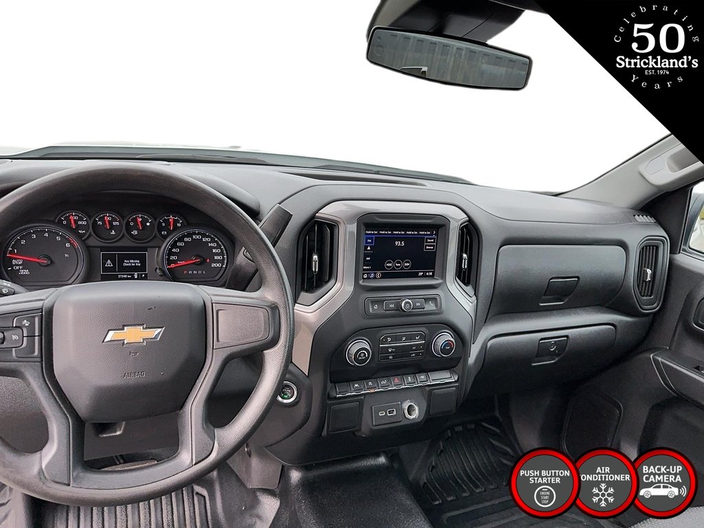 2022  Silverado 1500 Regular Cab 4x2 WT / Long Box in Stratford, Ontario - 8 - w1024h768px