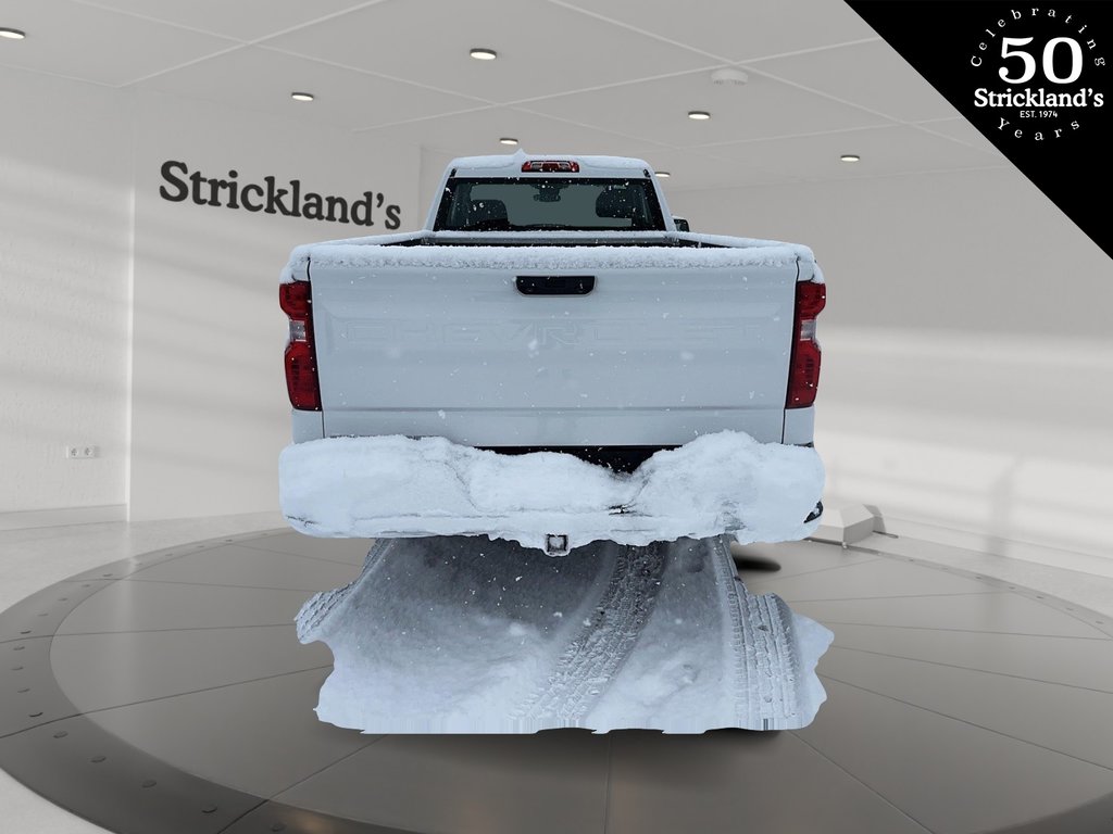 2022 Chevrolet Silverado 1500 Regular Cab 4x2 WT / Long Box in Stratford, Ontario - 3 - w1024h768px