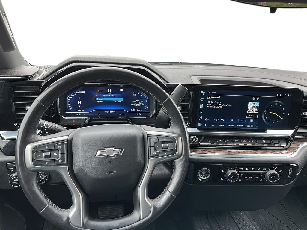 2022 Chevrolet Silverado 1500 Crew Cab 4x4 RST / Standard Box in Stratford, Ontario - 12 - w1024h768px