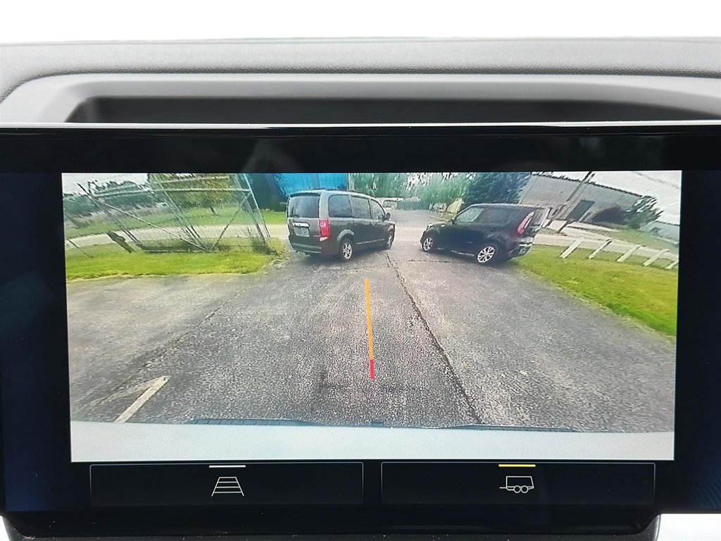 2022 Chevrolet Silverado 1500 Crew Cab 4x4 RST / Standard Box in Stratford, Ontario - 16 - w1024h768px
