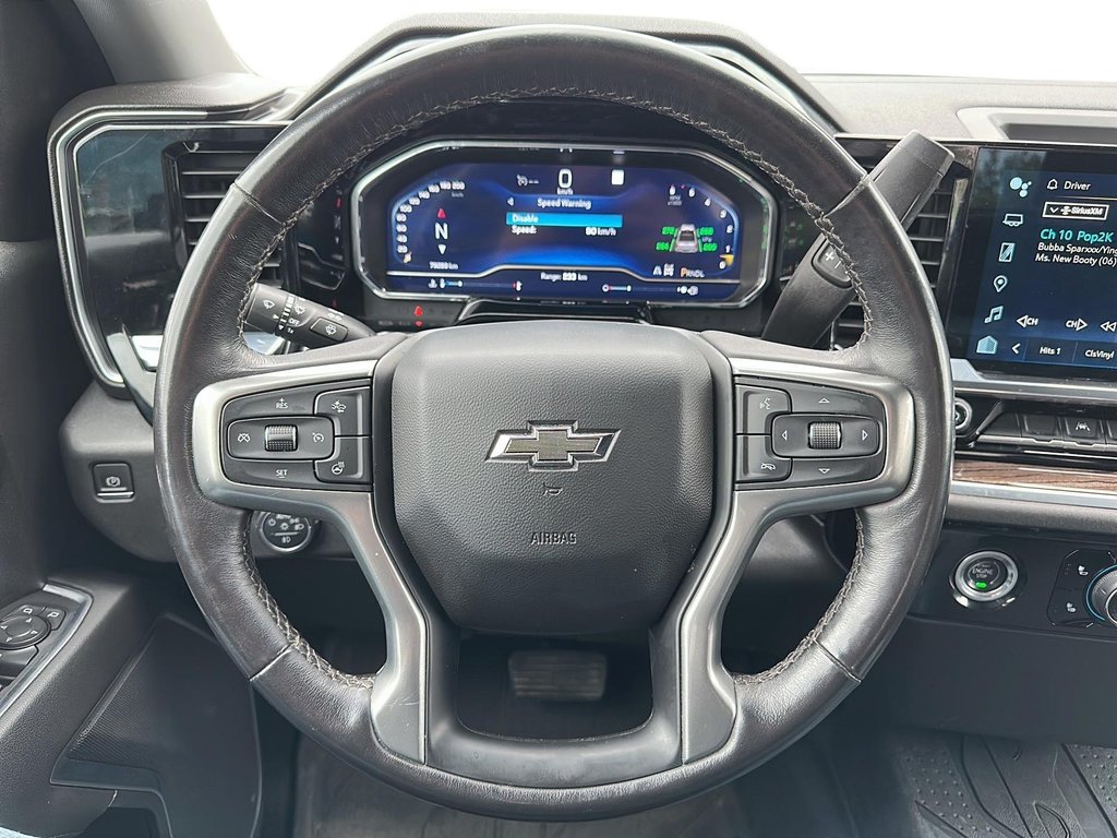 2022 Chevrolet Silverado 1500 Crew Cab 4x4 RST / Standard Box in Stratford, Ontario - 10 - w1024h768px