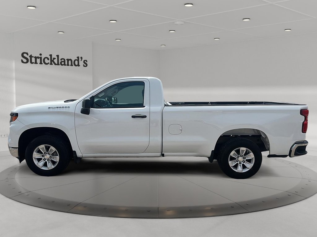 2022 Chevrolet Silverado 1500 Regular Cab 4x2 WT / Long Box in Stratford, Ontario - 5 - w1024h768px