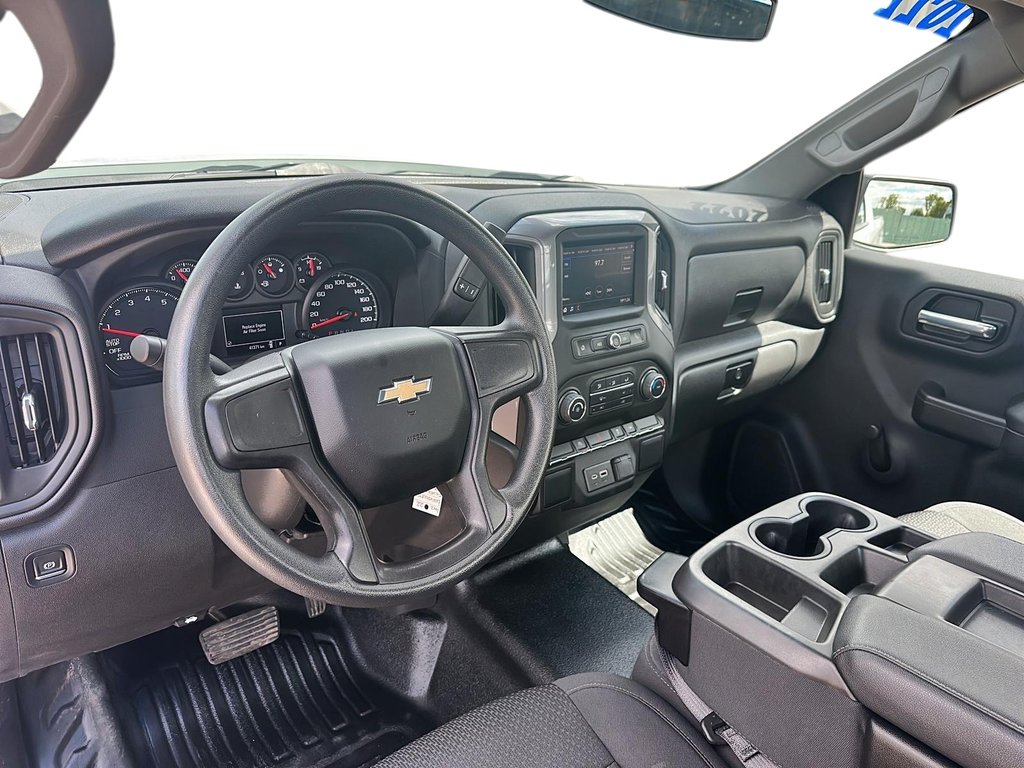 2022 Chevrolet Silverado 1500 Ltd Regular Cab 4x2 WT / Long Box in Stratford, Ontario - 8 - w1024h768px