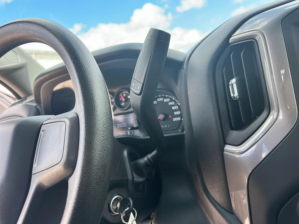 2022 Chevrolet Silverado 1500 Ltd Regular Cab 4x2 WT / Long Box in Stratford, Ontario - 13 - w1024h768px