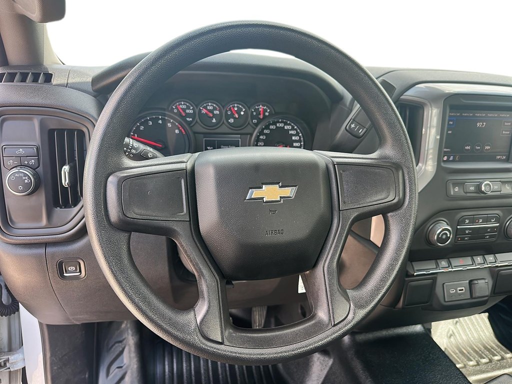 2022 Chevrolet Silverado 1500 Ltd Regular Cab 4x2 WT / Long Box in Stratford, Ontario - 10 - w1024h768px