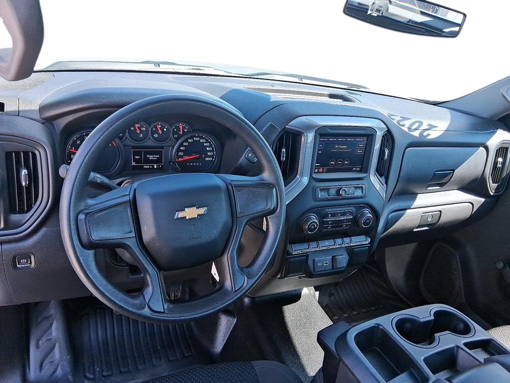 2022 Chevrolet Silverado 1500 Ltd Regular Cab 4x2 WT / Long Box in Stratford, Ontario - 8 - w1024h768px