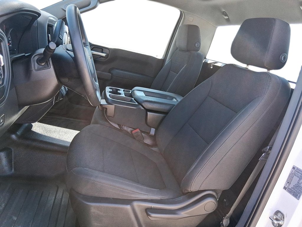 2022 Chevrolet Silverado 1500 Ltd Regular Cab 4x2 WT / Long Box in Stratford, Ontario - 7 - w1024h768px