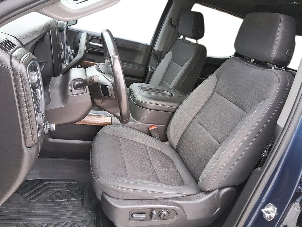 2022 Chevrolet Silverado 1500 Ltd Crew Cab 4x4 Rst / Standard Box in Stratford, Ontario - 8 - w1024h768px