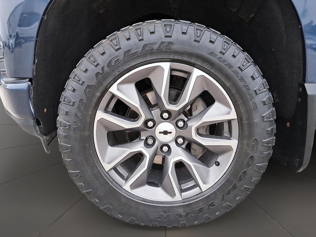 2022 Chevrolet Silverado 1500 Ltd Crew Cab 4x4 Rst / Standard Box in Stratford, Ontario - 7 - w1024h768px