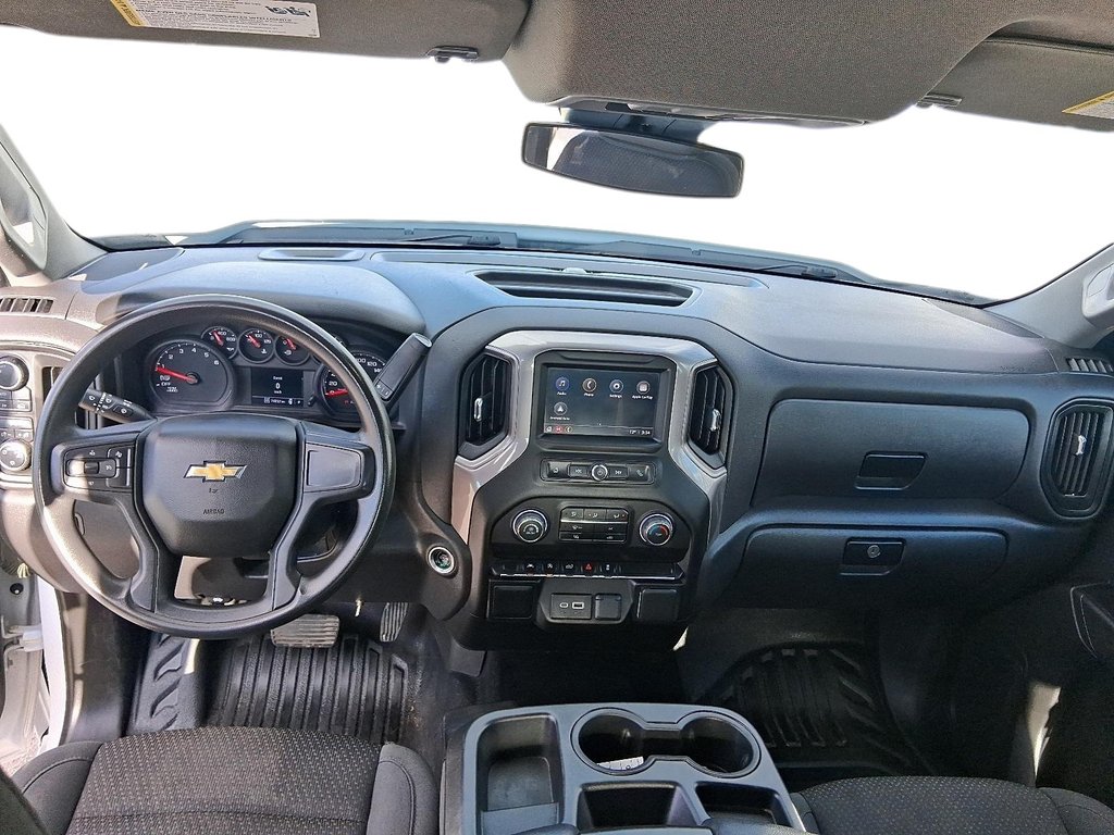 2022 Chevrolet Silverado 1500 Crew Cab 4x4 WT / Standard Box in Stratford, Ontario - 9 - w1024h768px