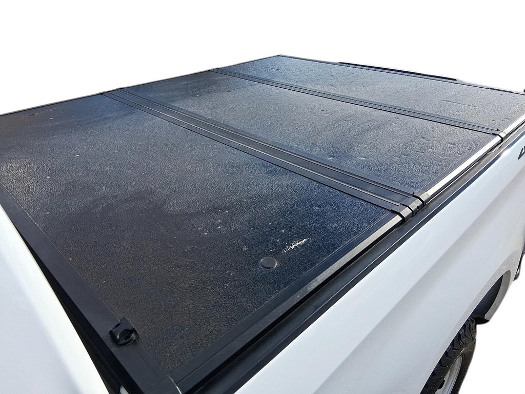 2022 Chevrolet Silverado 1500 Crew Cab 4x4 WT / Standard Box in Stratford, Ontario - 17 - w1024h768px