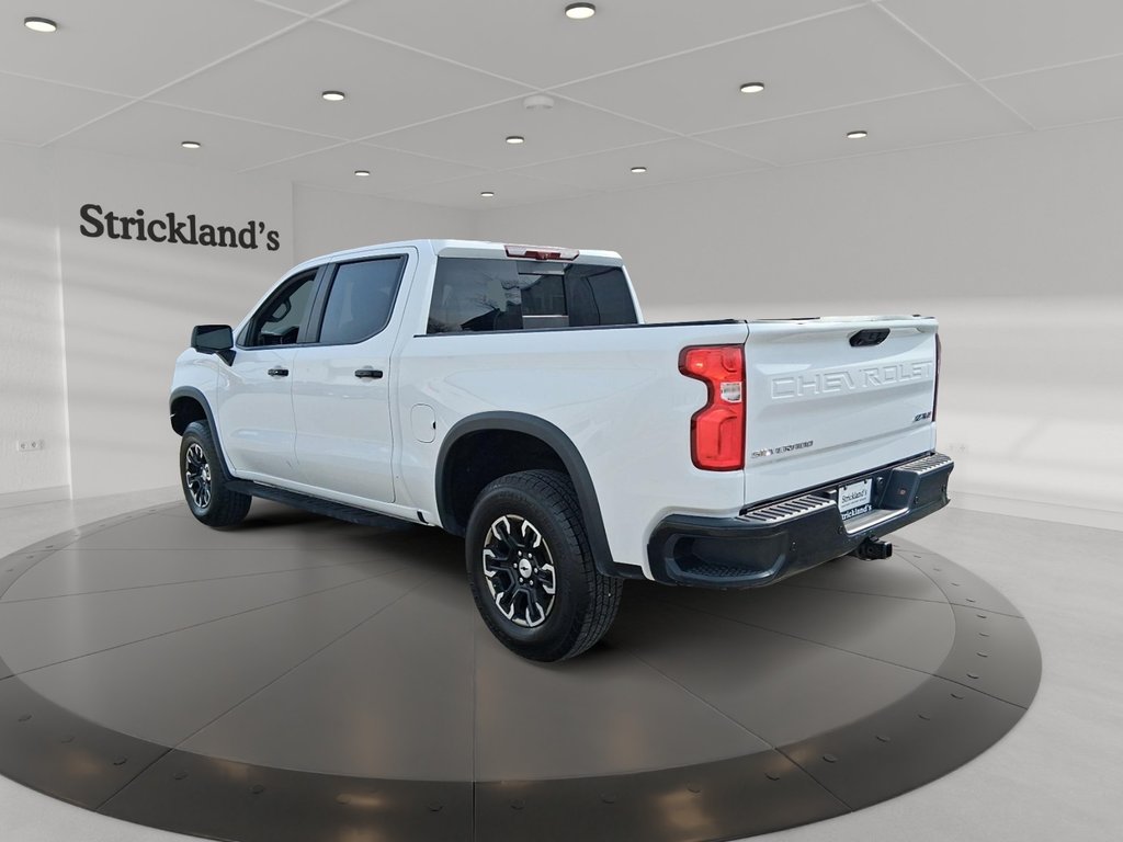 2022 Chevrolet Silverado 1500 Crew Cab 4x4 ZR2 / Short Box in Stratford, Ontario - 4 - w1024h768px