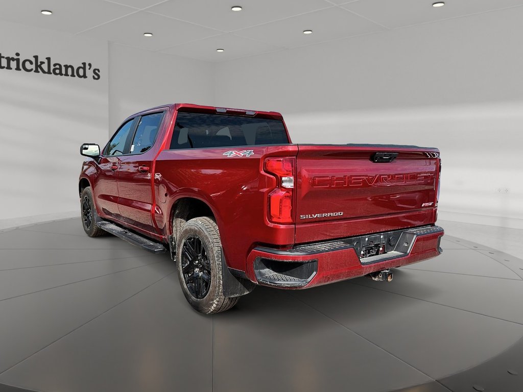 2023  Silverado 1500 Crew Cab 4x4 RST / Short Box in Stratford, Ontario - 4 - w1024h768px