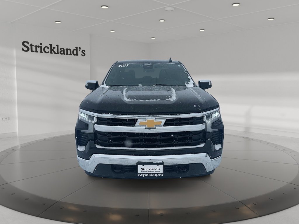 2023 Chevrolet Silverado 1500 Crew Cab 4x4 LT / Standard Box in Stratford, Ontario - 2 - w1024h768px