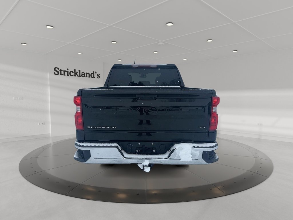 2023 Chevrolet Silverado 1500 Crew Cab 4x4 LT / Standard Box in Stratford, Ontario - 3 - w1024h768px